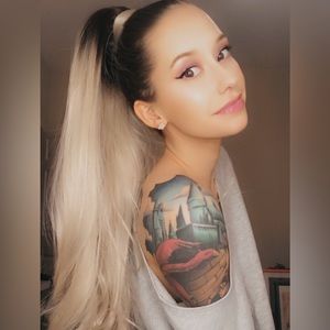 INH BRIT PONYTAIL EXTENSION